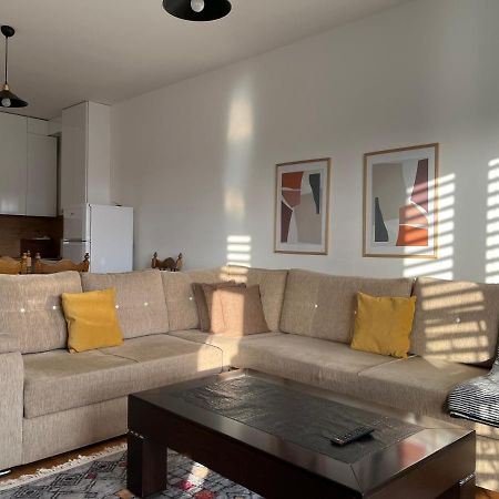 Central Luxury Apartment Pristina Esterno foto