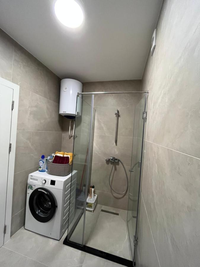 Central Luxury Apartment Pristina Esterno foto